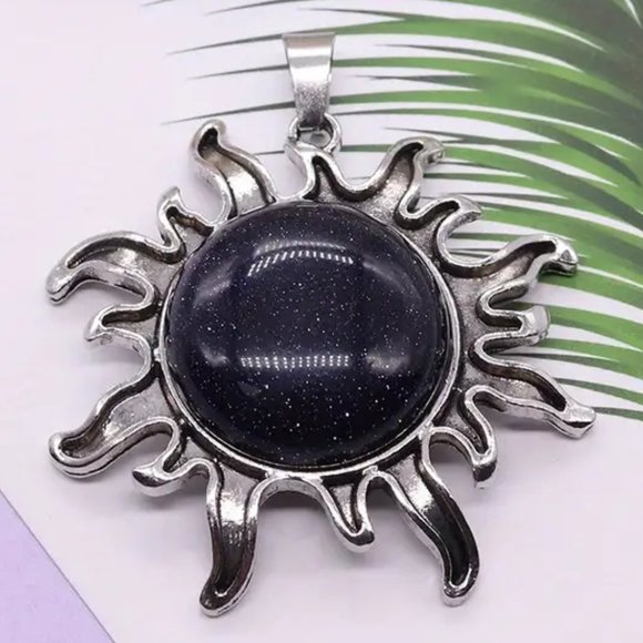Blue Sandstone Natural Stone Sun Shaped Pendant Necklace Healing Gemstone - Picture 1 of 2